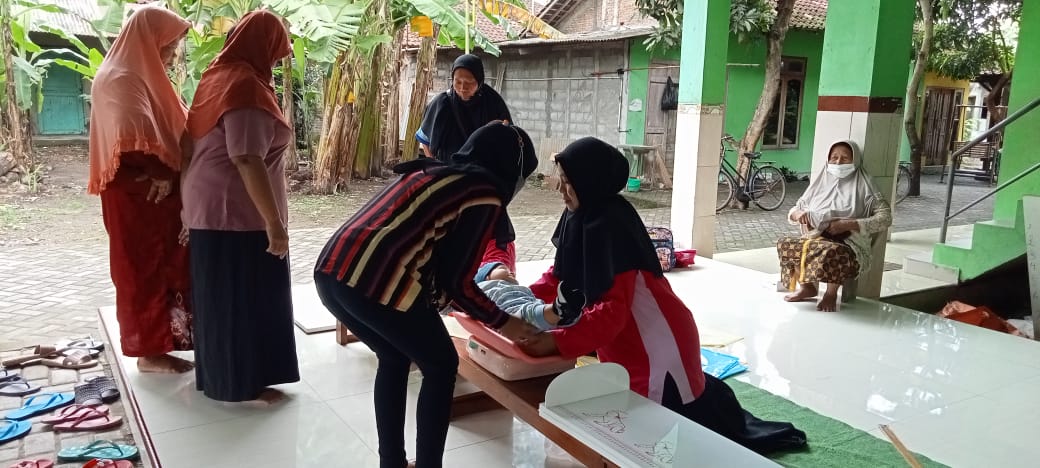 PELAKSANAAN POSYANDU KEPODANG 2 KEDATON